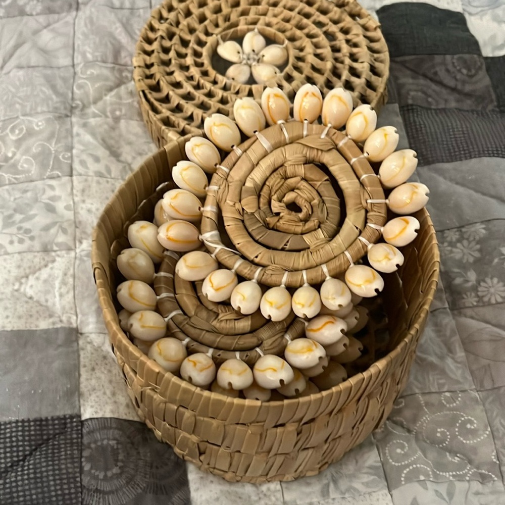 Shell coasters set of six